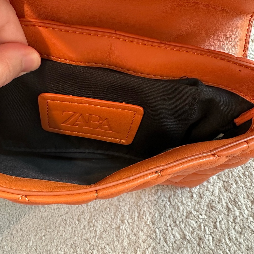 Zara Tangerine Quilted Shoulder Bag with Gold Chain - Picture 6 of 7
